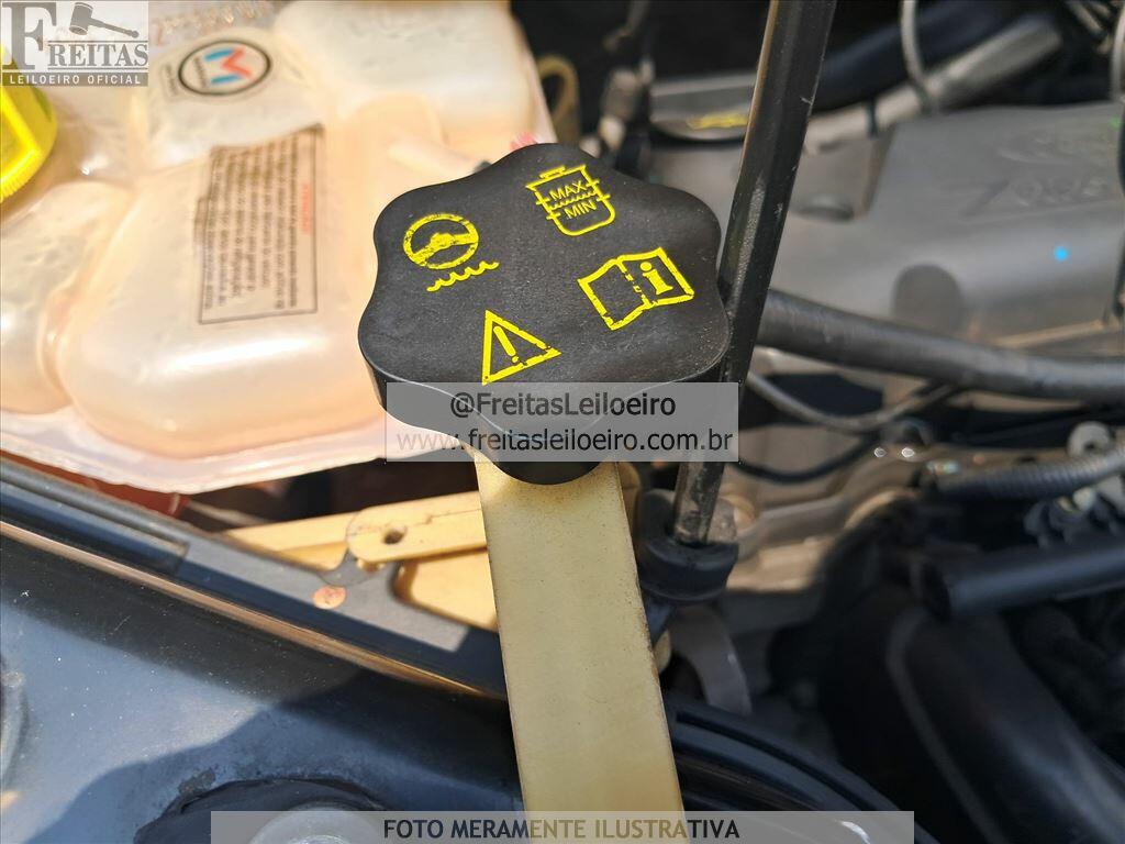 Foto 12 de 18: FORD/ECOSPORT XLS1.6FLEX, 05/06, PLACA: D__-___9, GASOL/ALC, PRATA