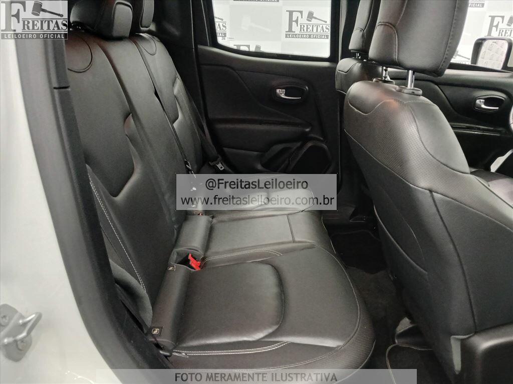 Foto 7 de 17: JEEP/RENEGADE LNGTD AT D, 20/21, PLACA: E__-___4, DIESEL, BRANCA