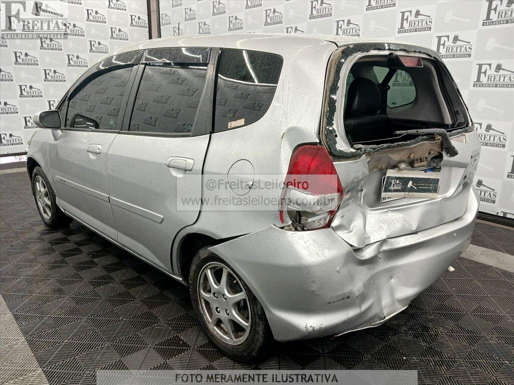 Foto 3: HONDA/FIT EX, 06/07, PLACA: D__-___6, GASOLINA, PRATA