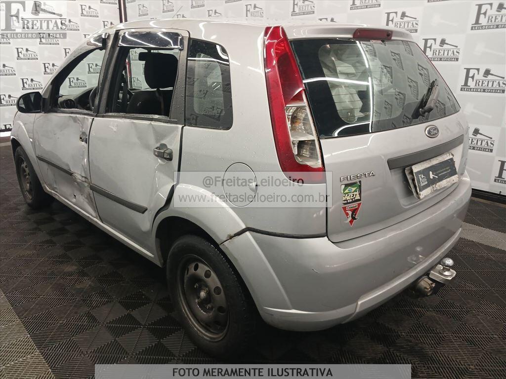 Foto 3: FORD/FIESTA FLEX, 10/11, PLACA: E__-___7, GASOL/ALC, PRATA