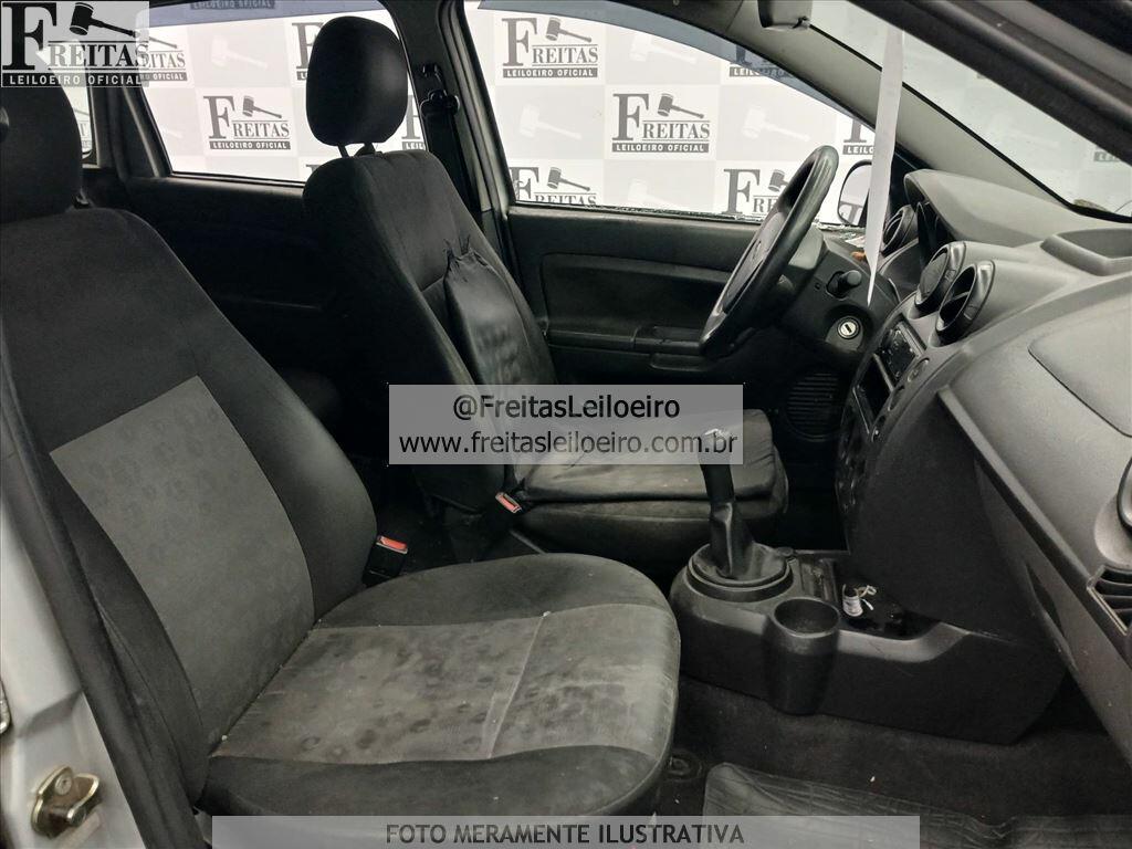 Foto 6 de 22: FORD/FIESTA FLEX, 10/11, PLACA: E__-___7, GASOL/ALC, PRATA