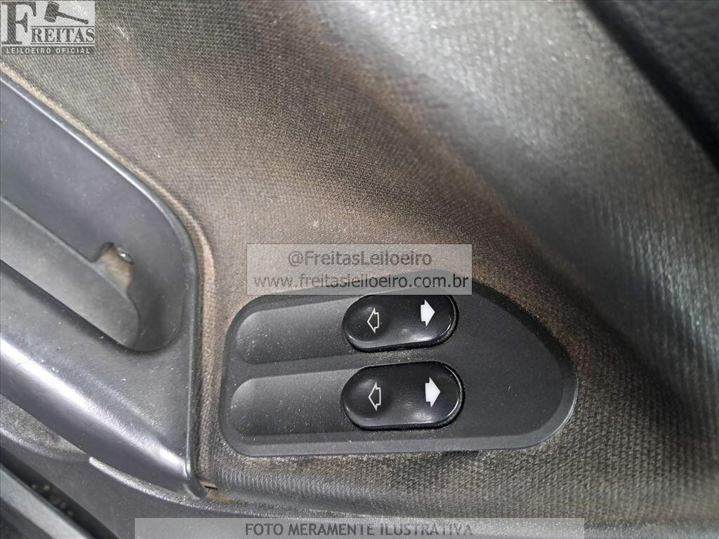 Foto 11 de 22: FORD/FIESTA FLEX, 10/11, PLACA: E__-___7, GASOL/ALC, PRATA