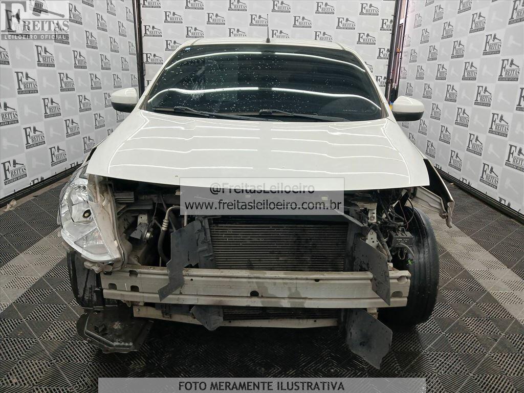 Foto 16 de 20: NISSAN/VERSA 10, 20/20, PLACA: Q__-___9, GASOL/ALC, BRANCA