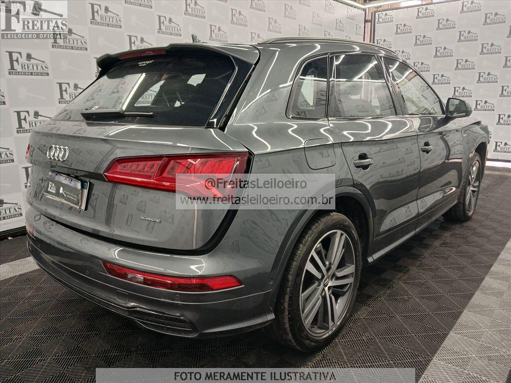 Foto 4: I/AUDI Q5 2.0TFSI, 19/20, PLACA: Q__-___2, GASOLINA, CINZA