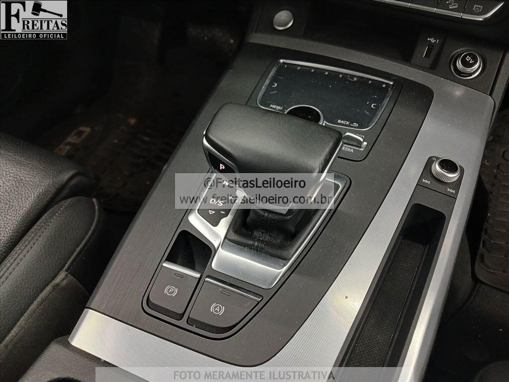 Foto 8 de 16: I/AUDI Q5 2.0TFSI, 19/20, PLACA: Q__-___2, GASOLINA, CINZA