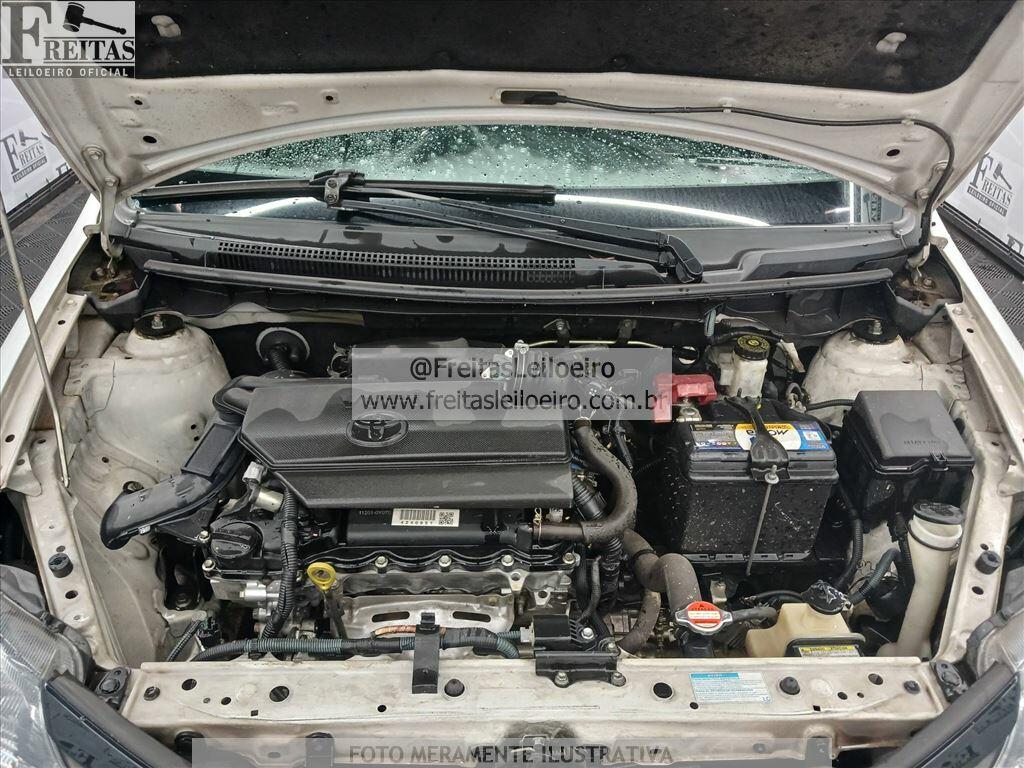 Foto 9 de 17: TOYOTA/ETIOS HB X VSC MT, 18/19, PLACA: F__-___7, GASOL/ALC, BRANCA