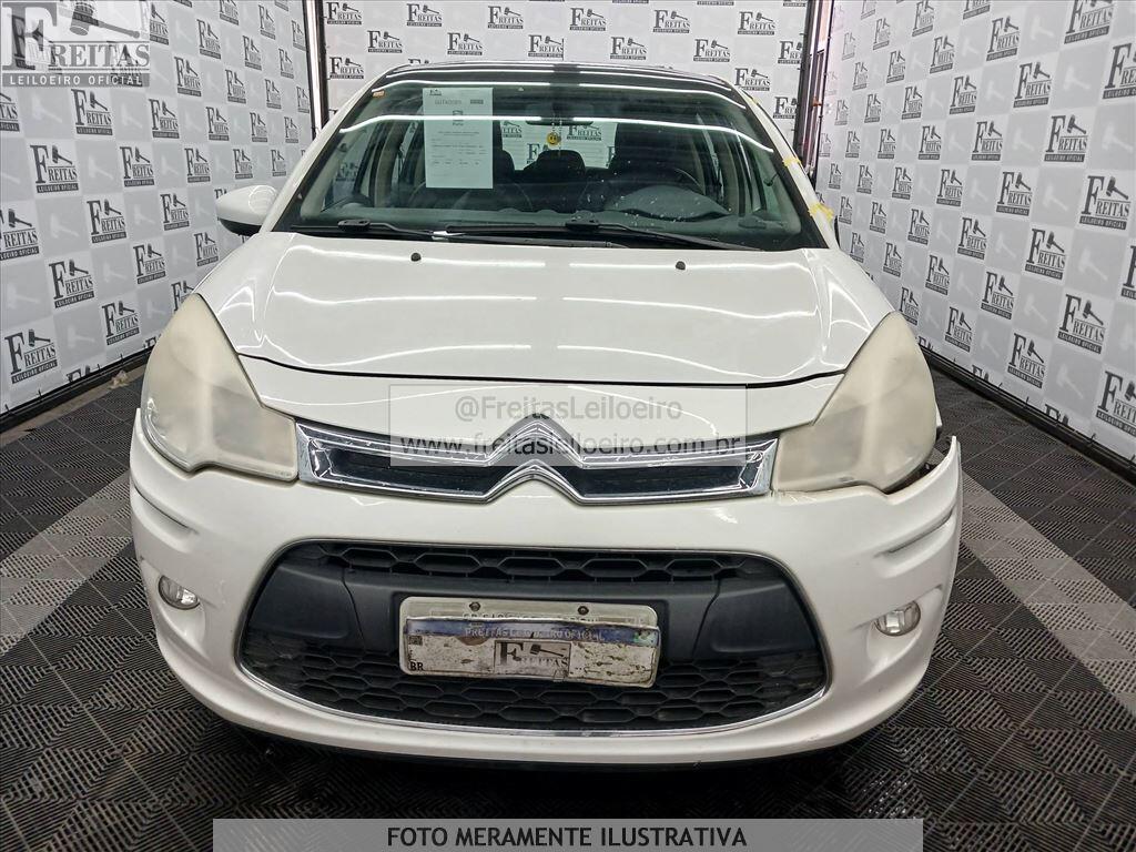 Foto 14 de 19: CITROEN/C3 90M TENDANCE, 13/14, PLACA: F__-___3, GASOL/ALC, BRANCA