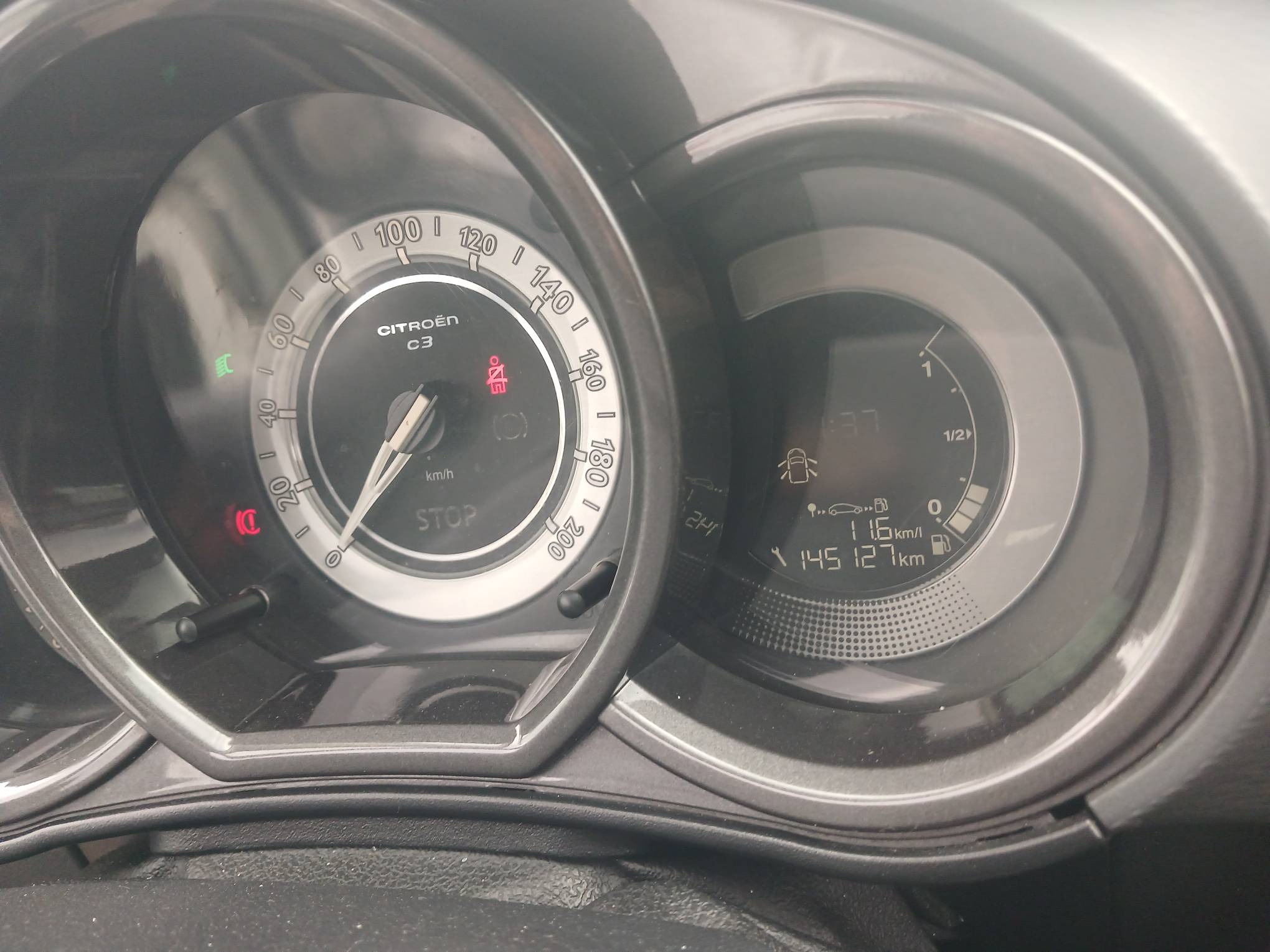 Foto 19 de 19: CITROEN/C3 90M TENDANCE, 13/14, PLACA: F__-___3, GASOL/ALC, BRANCA