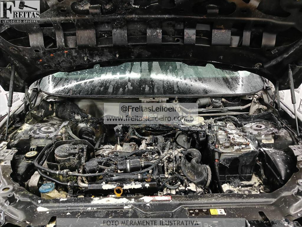 Foto 10 de 19: LR/DISC SPT TD4 HSE 7L, 17/17, PLACA: F__-___8, DIESEL, CINZA