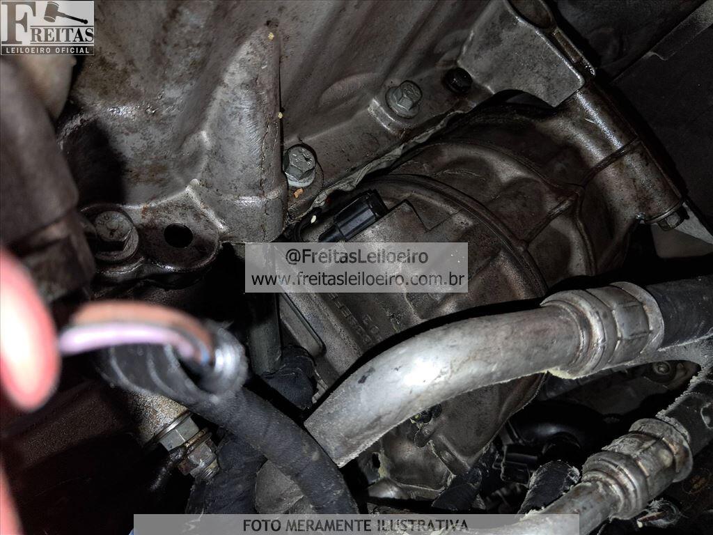 Foto 12 de 19: LR/DISC SPT TD4 HSE 7L, 17/17, PLACA: F__-___8, DIESEL, CINZA