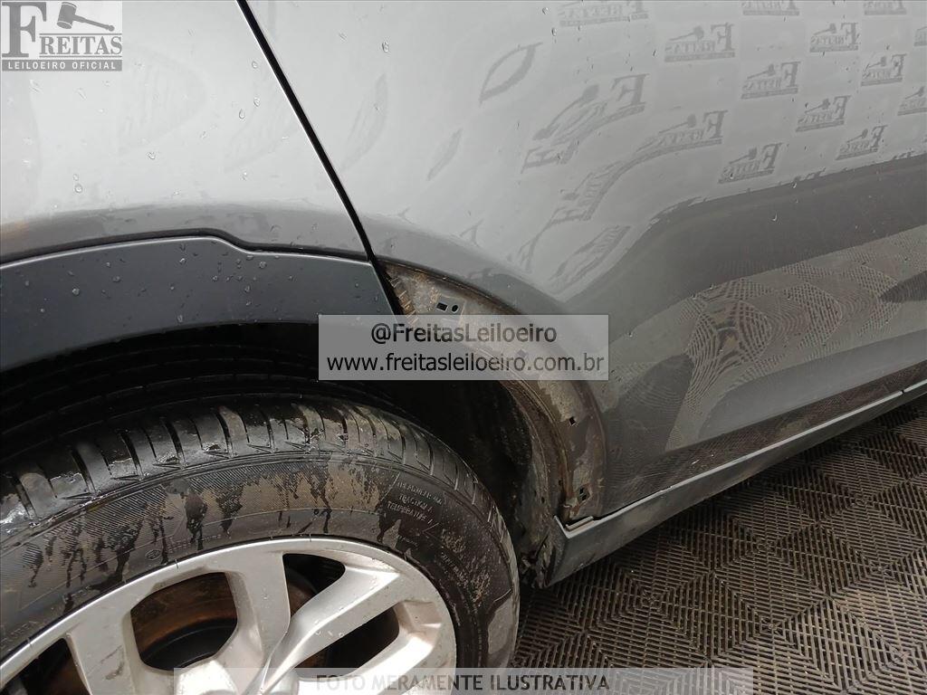 Foto 16 de 19: LR/DISC SPT TD4 HSE 7L, 17/17, PLACA: F__-___8, DIESEL, CINZA