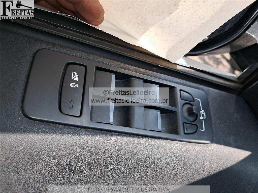 Foto 18 de 19: LR/DISC SPT TD4 HSE 7L, 17/17, PLACA: F__-___8, DIESEL, CINZA