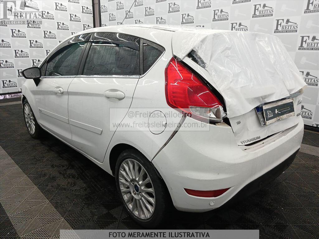 Foto 3: FORD/FIESTA 16TIT AT, 16/17, PLACA: F__-___5, GASOL/ALC, BRANCA