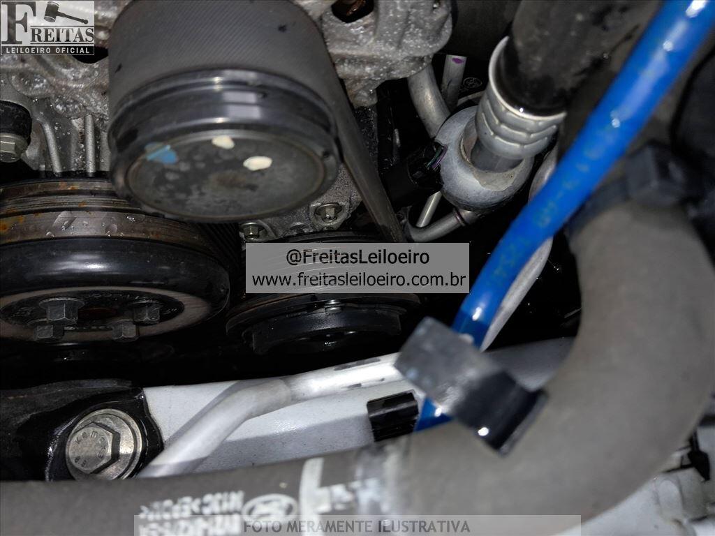 Foto 14 de 19: FORD/FIESTA 16TIT AT, 16/17, PLACA: F__-___5, GASOL/ALC, BRANCA
