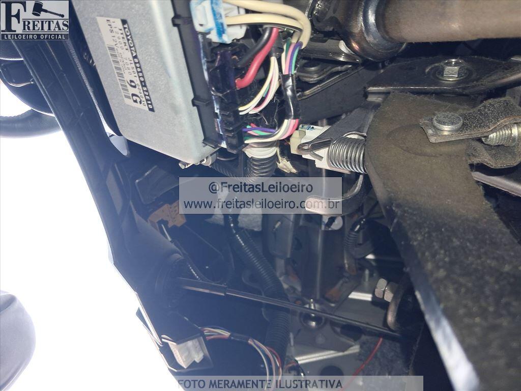 Foto 12 de 22: TOYOTA/ETIOS HB XLS, 14/14, PLACA: F__-___5, GASOL/ALC, PRATA
