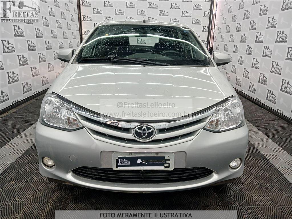 Foto 14 de 22: TOYOTA/ETIOS HB XLS, 14/14, PLACA: F__-___5, GASOL/ALC, PRATA