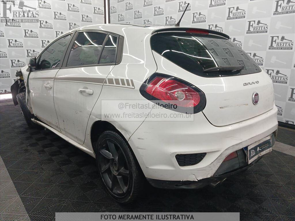 Foto 3: FIAT/BRAVO SPORTING 1.8, 15/16, PLACA: P__-___4, GASOL/ALC, BRANCA