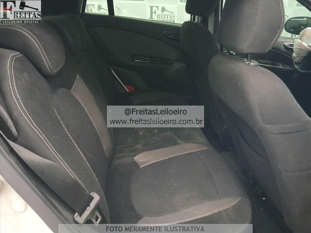 Foto 7 de 25: FIAT/BRAVO SPORTING 1.8, 15/16, PLACA: P__-___4, GASOL/ALC, BRANCA