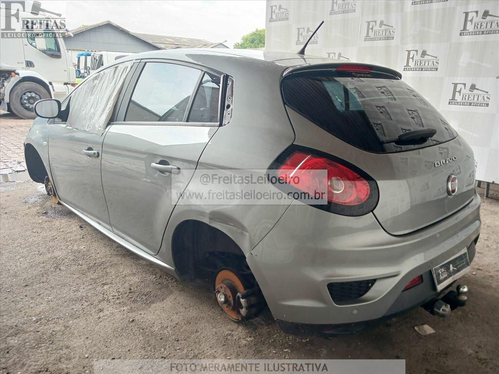 Foto 3: FIAT/BRAVO ESSENCE 1.8, 15/16, PLACA: G__-___4, GASOL/ALC, CINZA