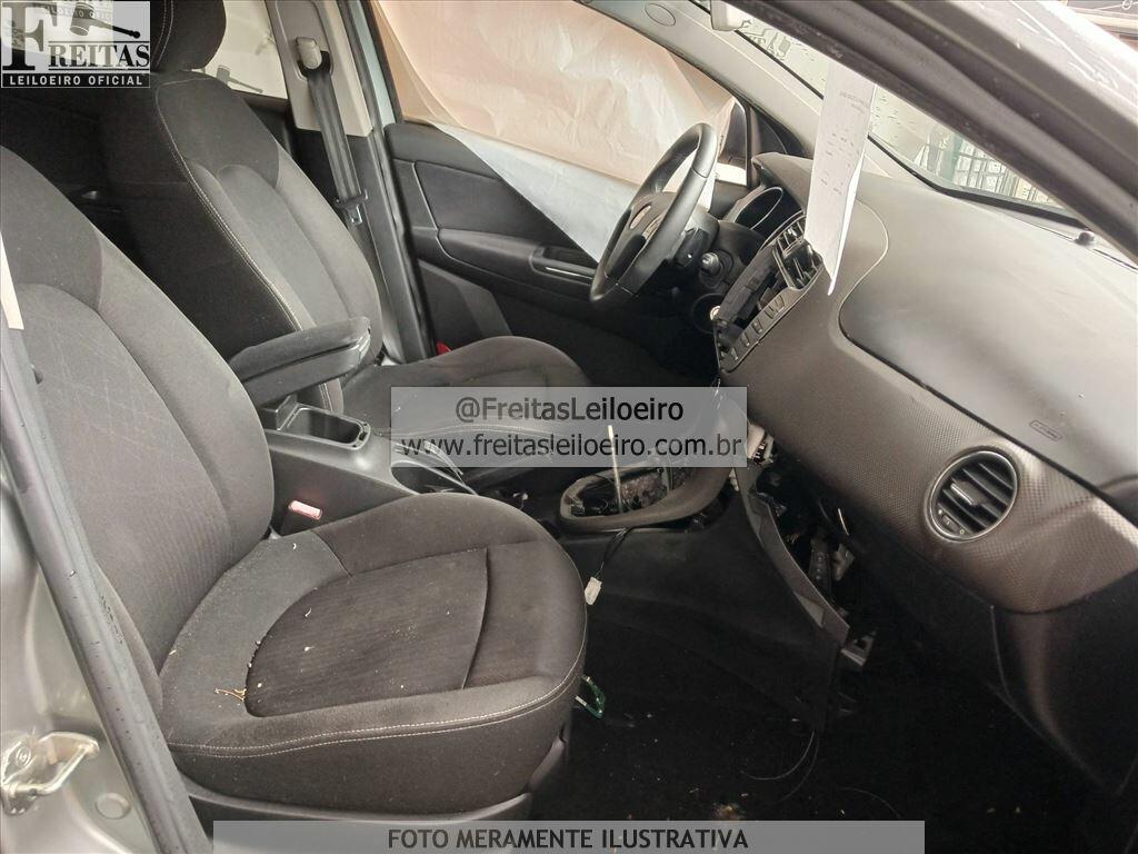 Foto 6 de 23: FIAT/BRAVO ESSENCE 1.8, 15/16, PLACA: G__-___4, GASOL/ALC, CINZA