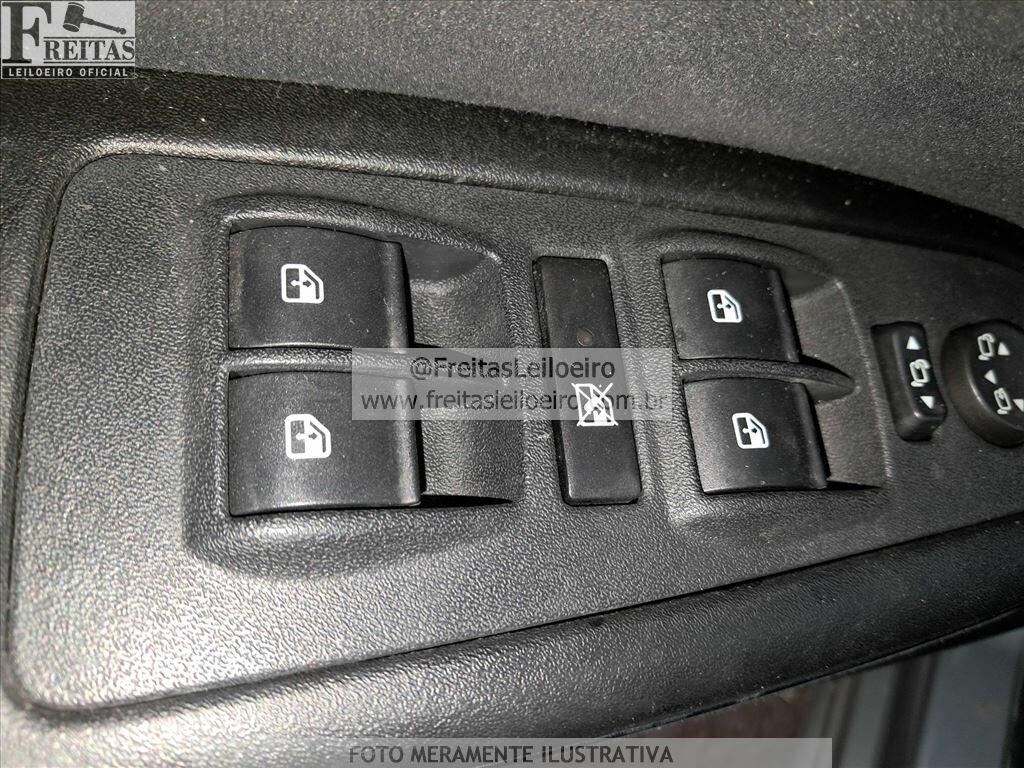 Foto 12 de 23: FIAT/BRAVO ESSENCE 1.8, 15/16, PLACA: G__-___4, GASOL/ALC, CINZA