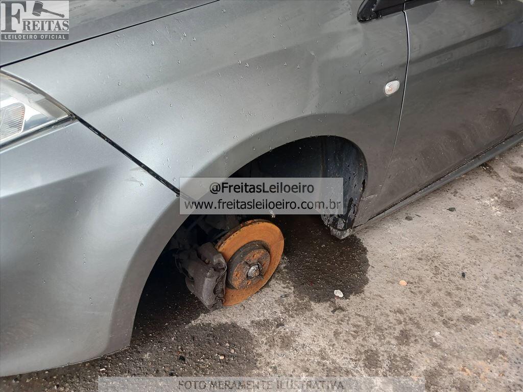 Foto 14 de 23: FIAT/BRAVO ESSENCE 1.8, 15/16, PLACA: G__-___4, GASOL/ALC, CINZA