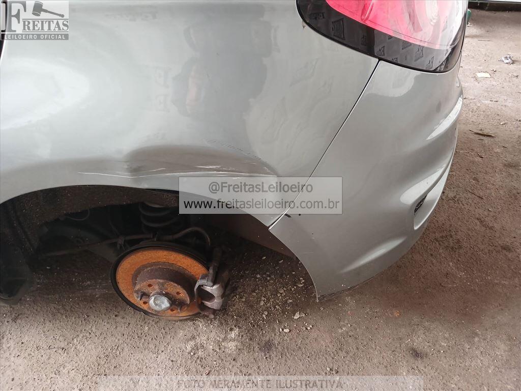 Foto 15 de 23: FIAT/BRAVO ESSENCE 1.8, 15/16, PLACA: G__-___4, GASOL/ALC, CINZA