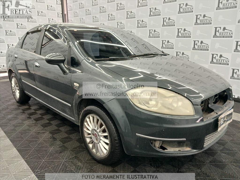 Foto 2: FIAT/LINEA ABSOL. 1.8 DL, 11/11, PLACA: E__-___3, GASOL/ALC, CINZA