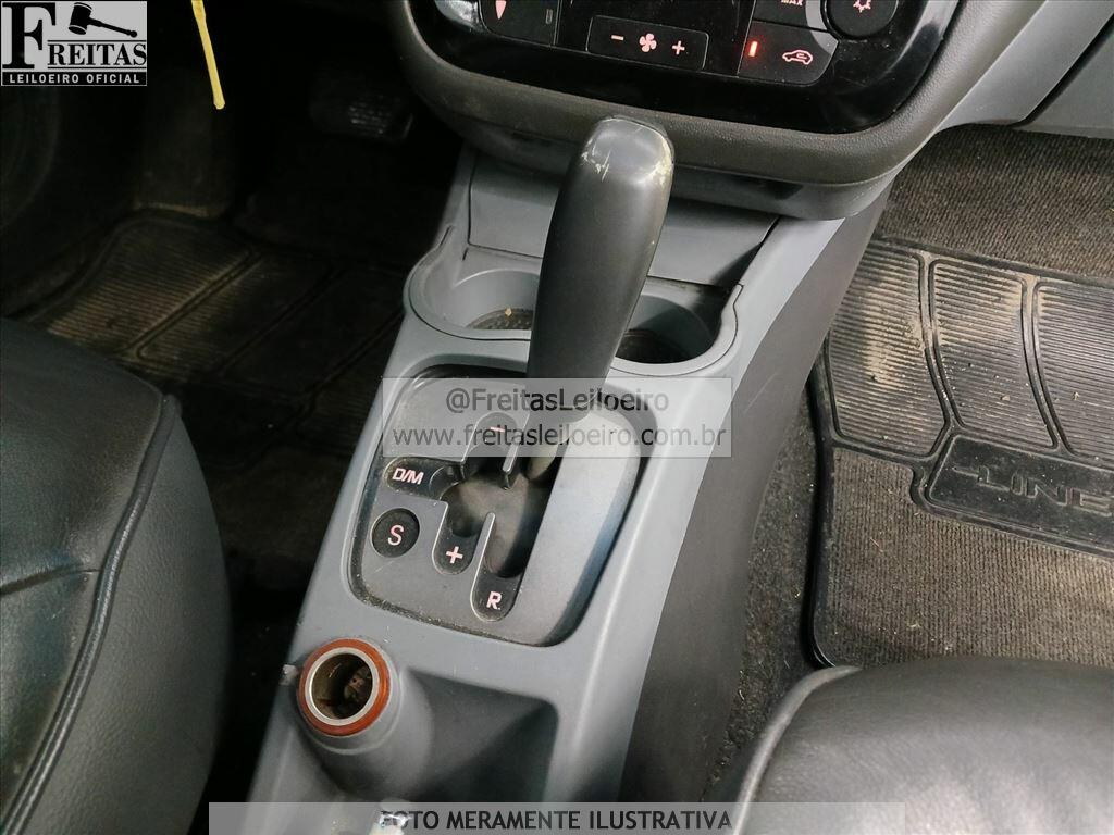 Foto 8 de 20: FIAT/LINEA ABSOL. 1.8 DL, 11/11, PLACA: E__-___3, GASOL/ALC, CINZA