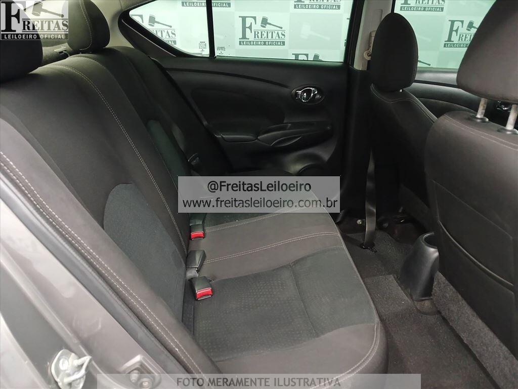 Foto 7 de 21: NISSAN/VERSA 16 SL, 15/16, PLACA: Q__-___7, GASOL/ALC, CINZA