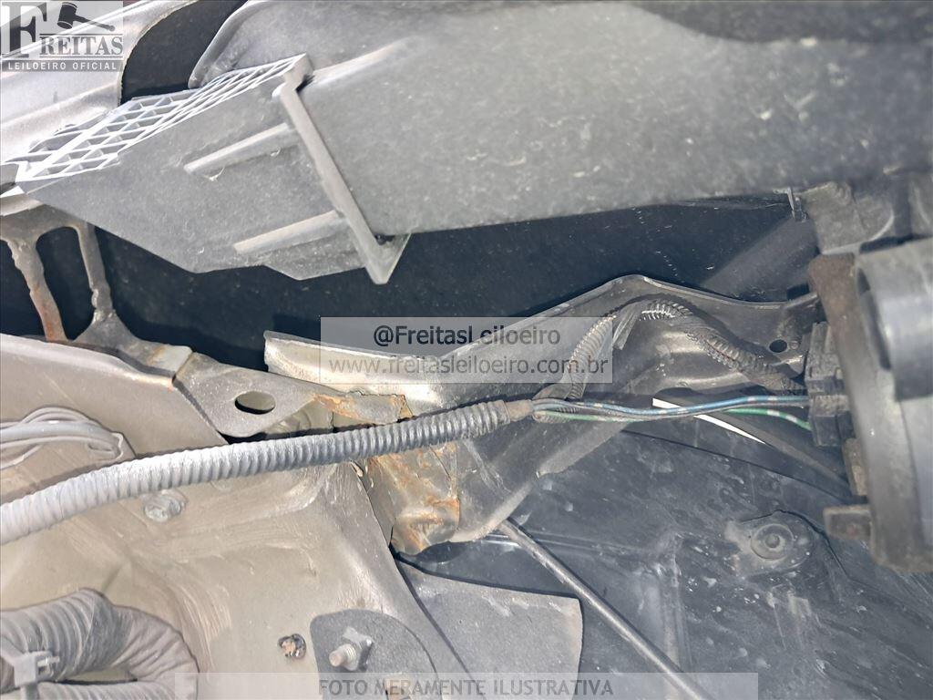 Foto 19 de 21: NISSAN/VERSA 16 SL, 15/16, PLACA: Q__-___7, GASOL/ALC, CINZA