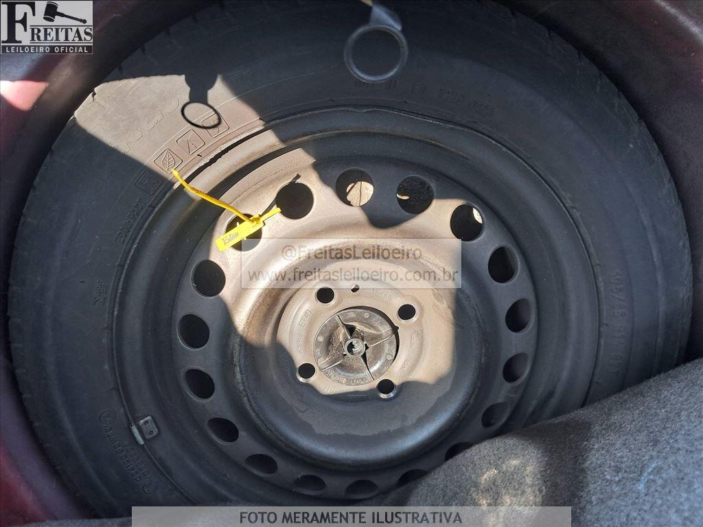 Foto 10 de 19: GM/CORSA HATCH MAXX, 10/11, PLACA: E__-___4, GASOL/ALC, VERMELHA
