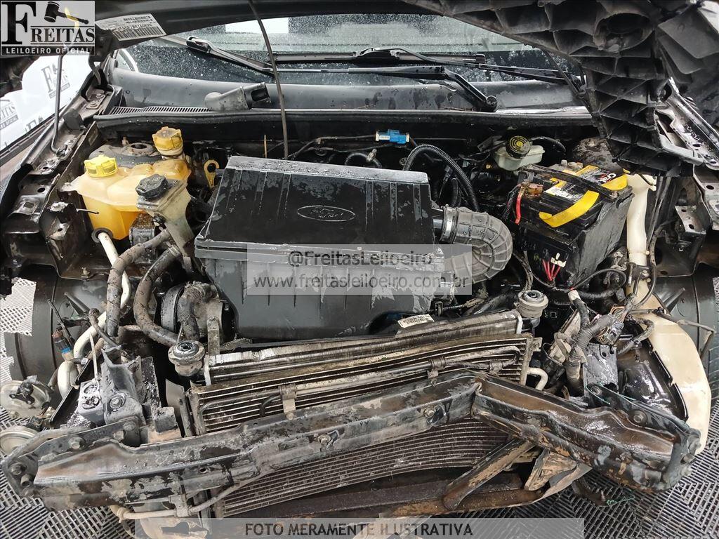 Foto 9 de 18: FORD/FIESTA 1.6 FLEX, 10/11, PLACA: D__-___4, GASOL/ALC, PRETA