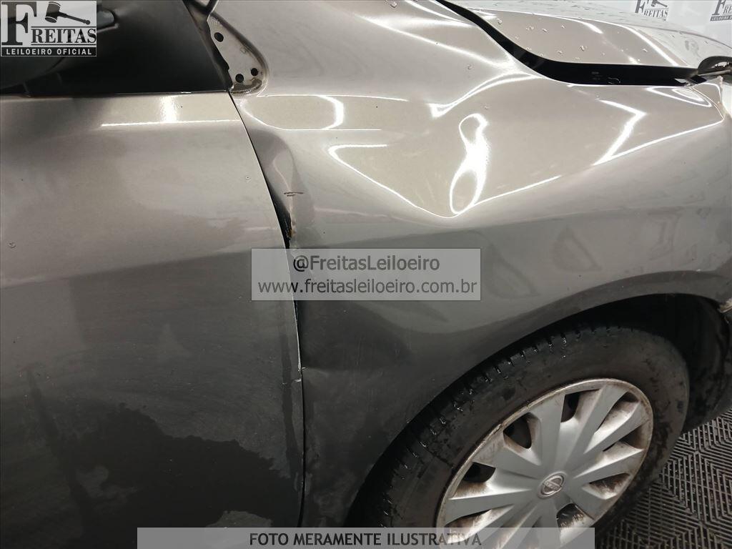 Foto 17 de 18: I/NISSAN VERSA 16SV FLEX, 13/14, PLACA: F__-___5, GASOL/ALC, CINZA