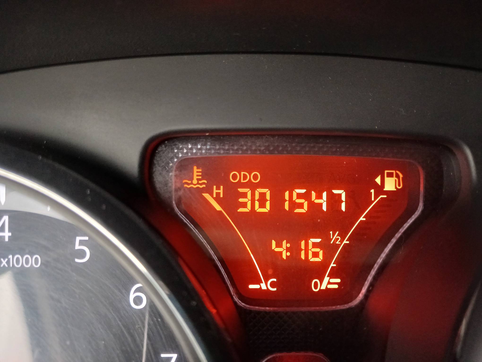 Foto 18 de 18: I/NISSAN VERSA 16SV FLEX, 13/14, PLACA: F__-___5, GASOL/ALC, CINZA