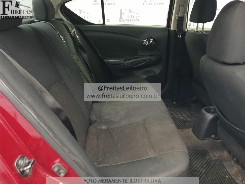 Foto 7 de 21: I/NISSAN VERSA 16SL FLEX, 13/14, PLACA: O__-___7, GASOL/ALC, VERMELHA