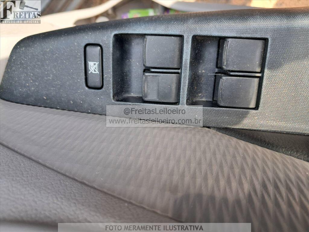 Foto 11 de 21: TOYOTA/ETIOS HB XLS, 13/13, PLACA: F__-___6, GASOL/ALC, CINZA