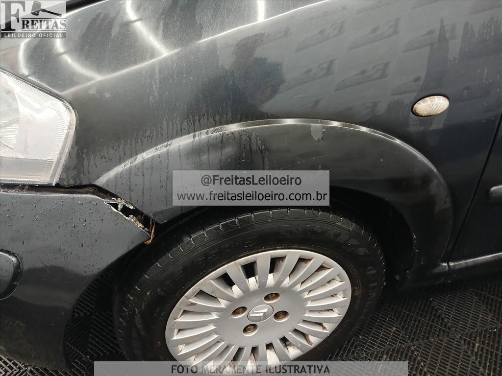 Foto 14 de 17: CITROEN/C3 GLX 16 16V, 04/05, PLACA: D__-___8, GASOLINA, CINZA