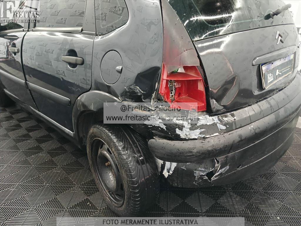 Foto 15 de 17: CITROEN/C3 GLX 16 16V, 04/05, PLACA: D__-___8, GASOLINA, CINZA