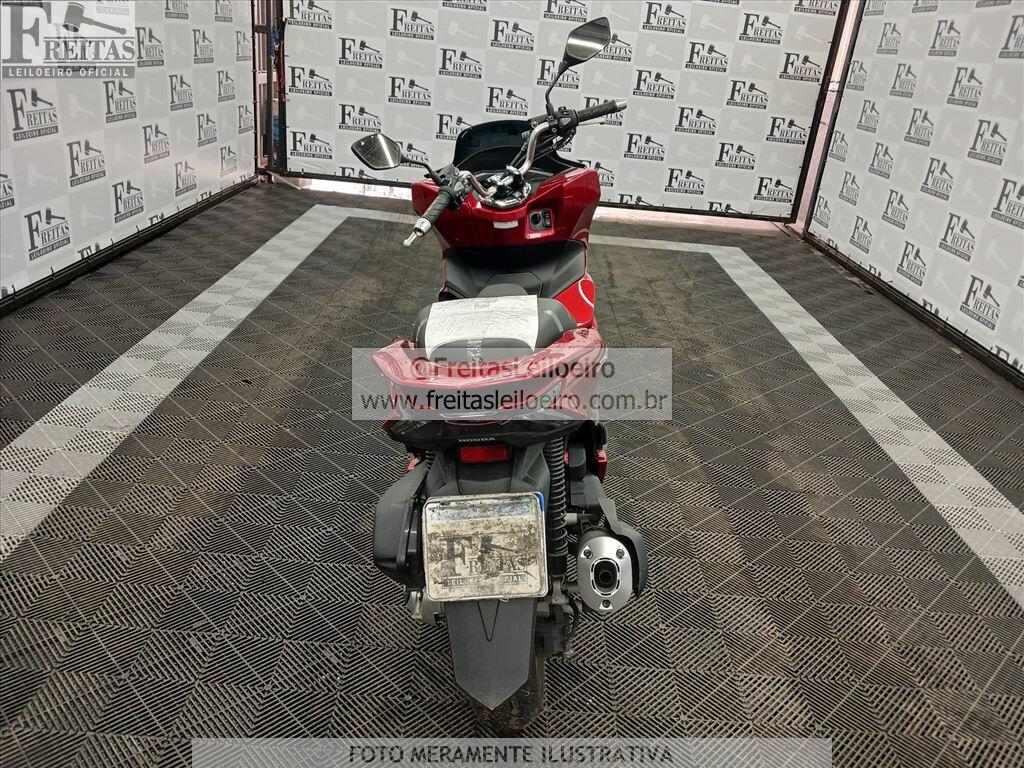 Foto 11 de 12: HONDA/PCX 160 ABS, 24/25, PLACA: T__-___0, GASOLINA, VERMELHA