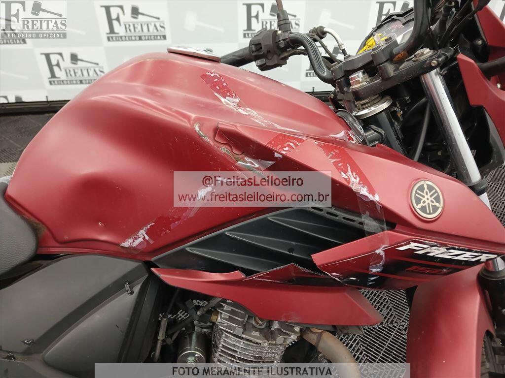 Foto 8 de 15: YAMAHA/YS150 FAZER SED, 22/22, PLACA: F__-___5, GASOL/ALC, VERMELHA