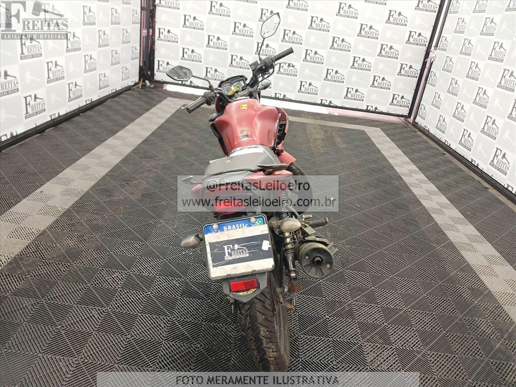 Foto 14 de 15: YAMAHA/YS150 FAZER SED, 22/22, PLACA: F__-___5, GASOL/ALC, VERMELHA