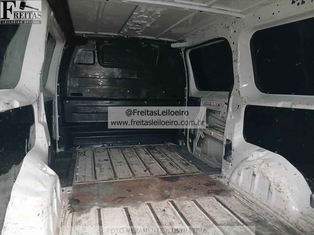 Foto 7 de 20: I/CITROEN E JUMPY CARGO, 21/22, PLACA: R__-___8, ELETR/FONTE EXT, BRANCA