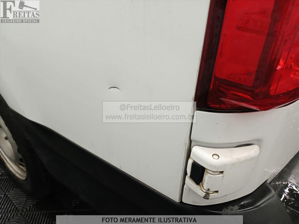 Foto 17 de 20: I/CITROEN E JUMPY CARGO, 21/22, PLACA: R__-___8, ELETR/FONTE EXT, BRANCA