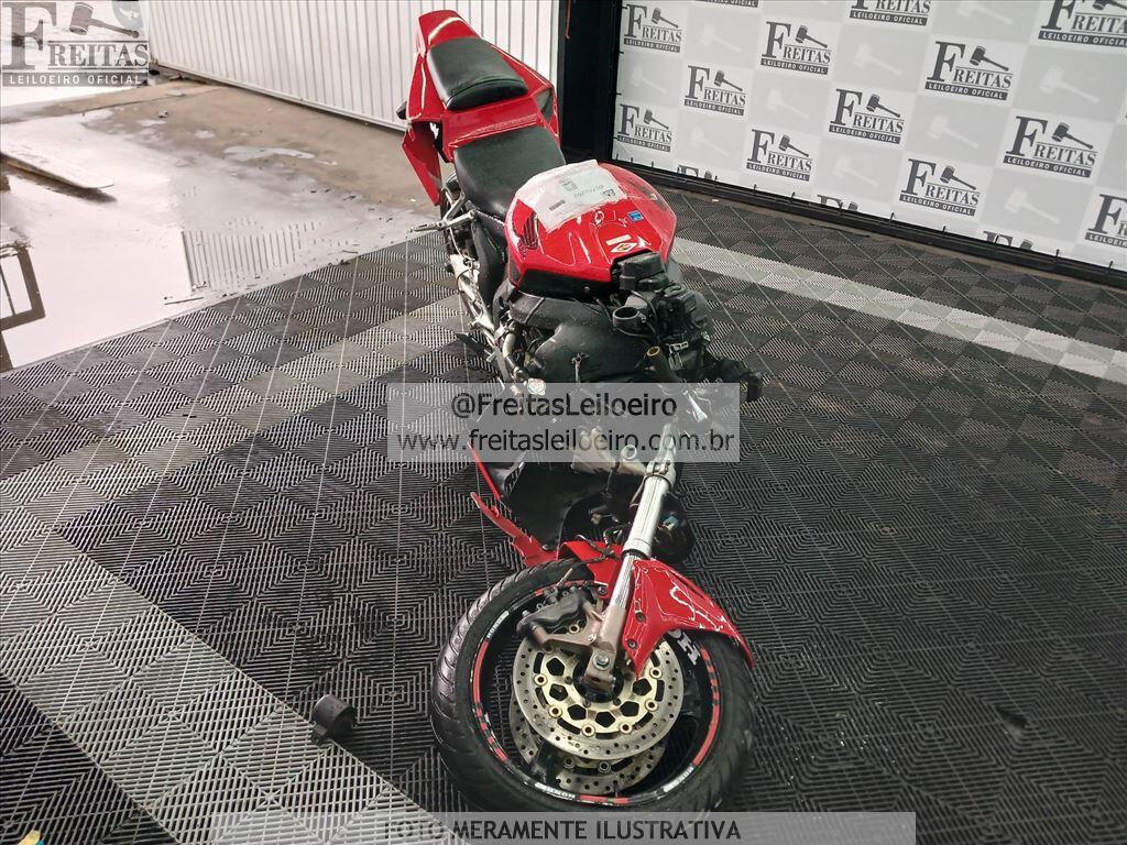 Foto 7 de 10: I/HONDA CBR 1000 RR, 04/04, PLACA: D__-___7, GASOLINA, VERMELHA