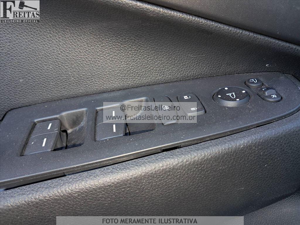 Foto 12 de 20: HONDA/HR-V EXL HS, 25/25, PLACA: T__-___7, SUCATA S/ DIREITO A DOCUMENTO, GASOL/...