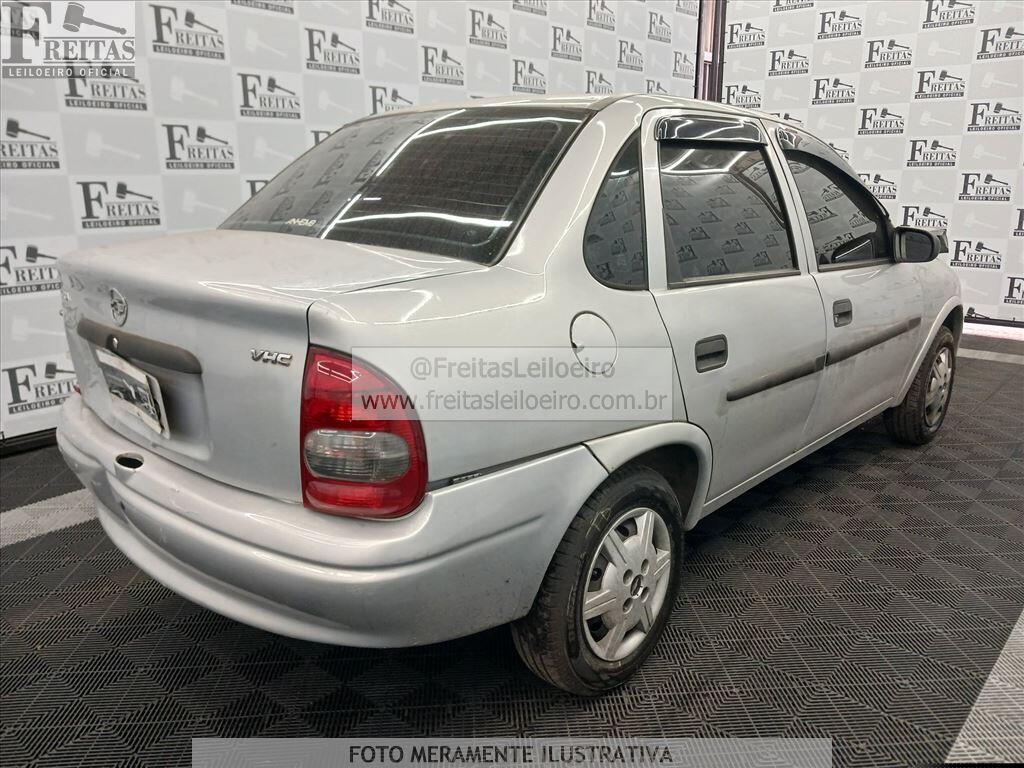 Foto 4: GM/CORSA CLASSIC, 03/04, PLACA: D__-___2, SUCATA S/ DIREITO A DOCUMENTO, GASOLIN...