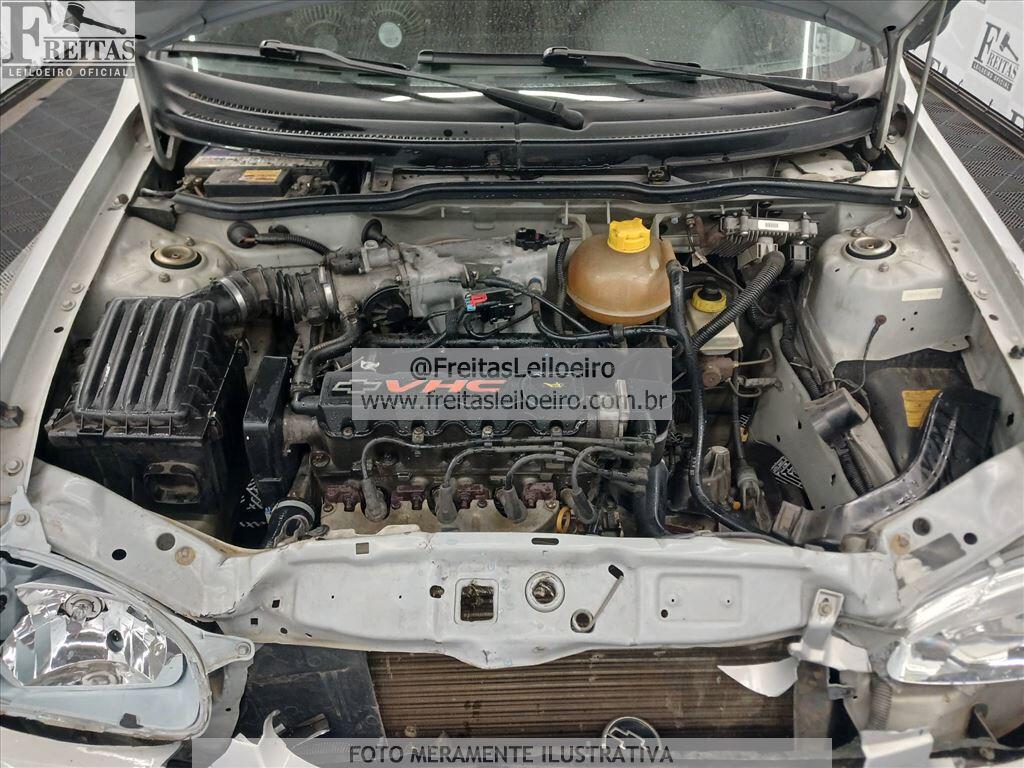 Foto 9 de 14: GM/CORSA CLASSIC, 03/04, PLACA: D__-___2, SUCATA S/ DIREITO A DOCUMENTO, GASOLIN...