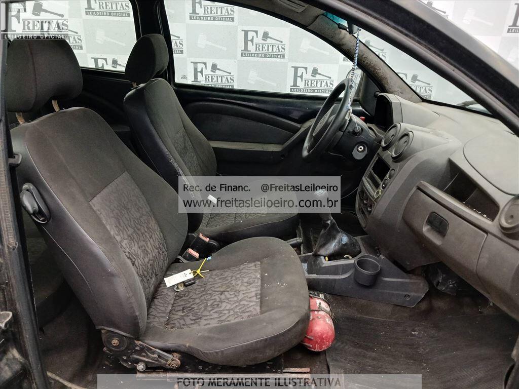 Foto 6 de 19: FORD/KA FLEX, 11/11, SUCATA S/ DIREITO A DOCUMENTO, GASOL/ALC, PRETA