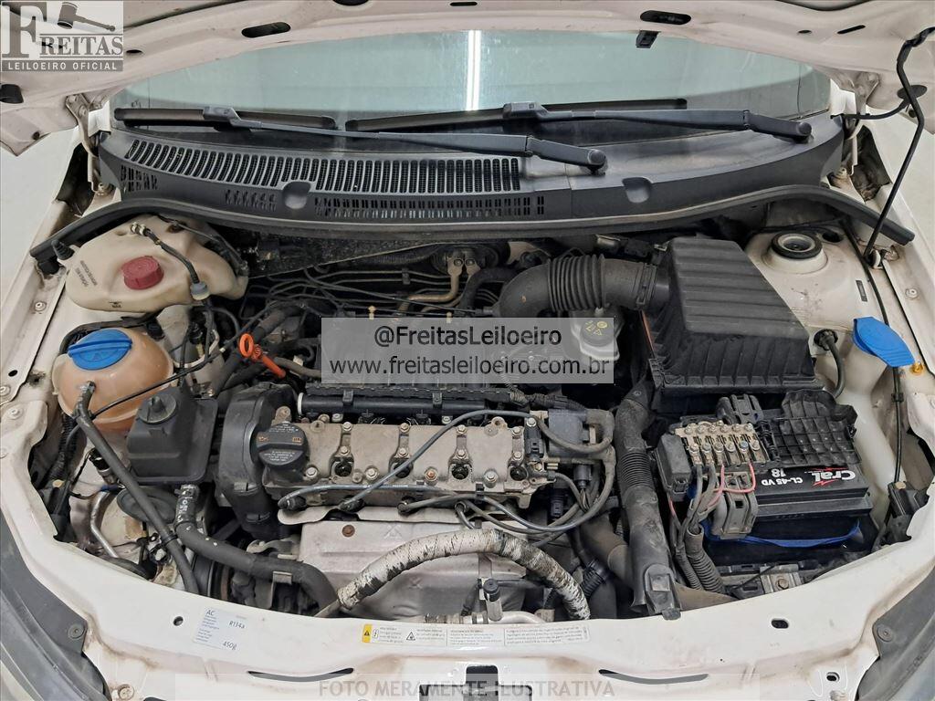 Foto 8 de 18: VW/NOVO VOYAGE 1.6 CITY, 13/14, PLACA: F__-___4, SUCATA S/ DIREITO A DOCUMENTO, ...